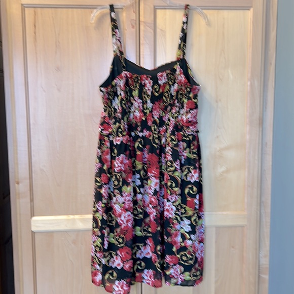 Torrid Floral Chiffon Dress Size 3 Curvy Girl Plus Sized Ruching Sheer - Picture 3 of 7